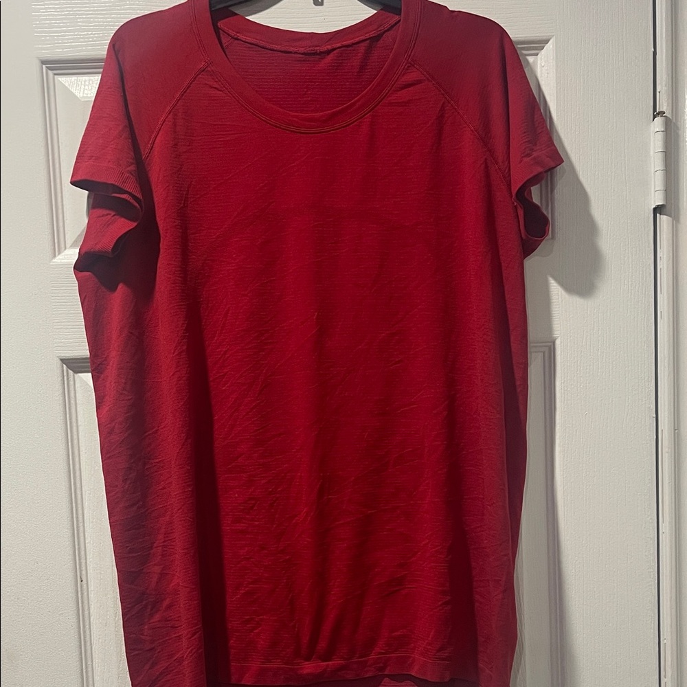 Lululemon Red Short Sleeve T-Shirt